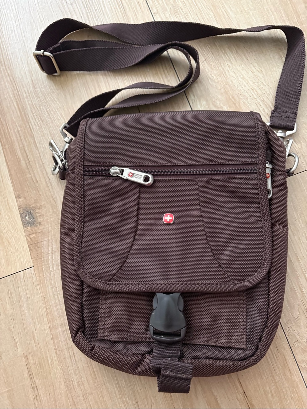 SwissGear Brown Crossbody Shoulder Bag Travel Bag